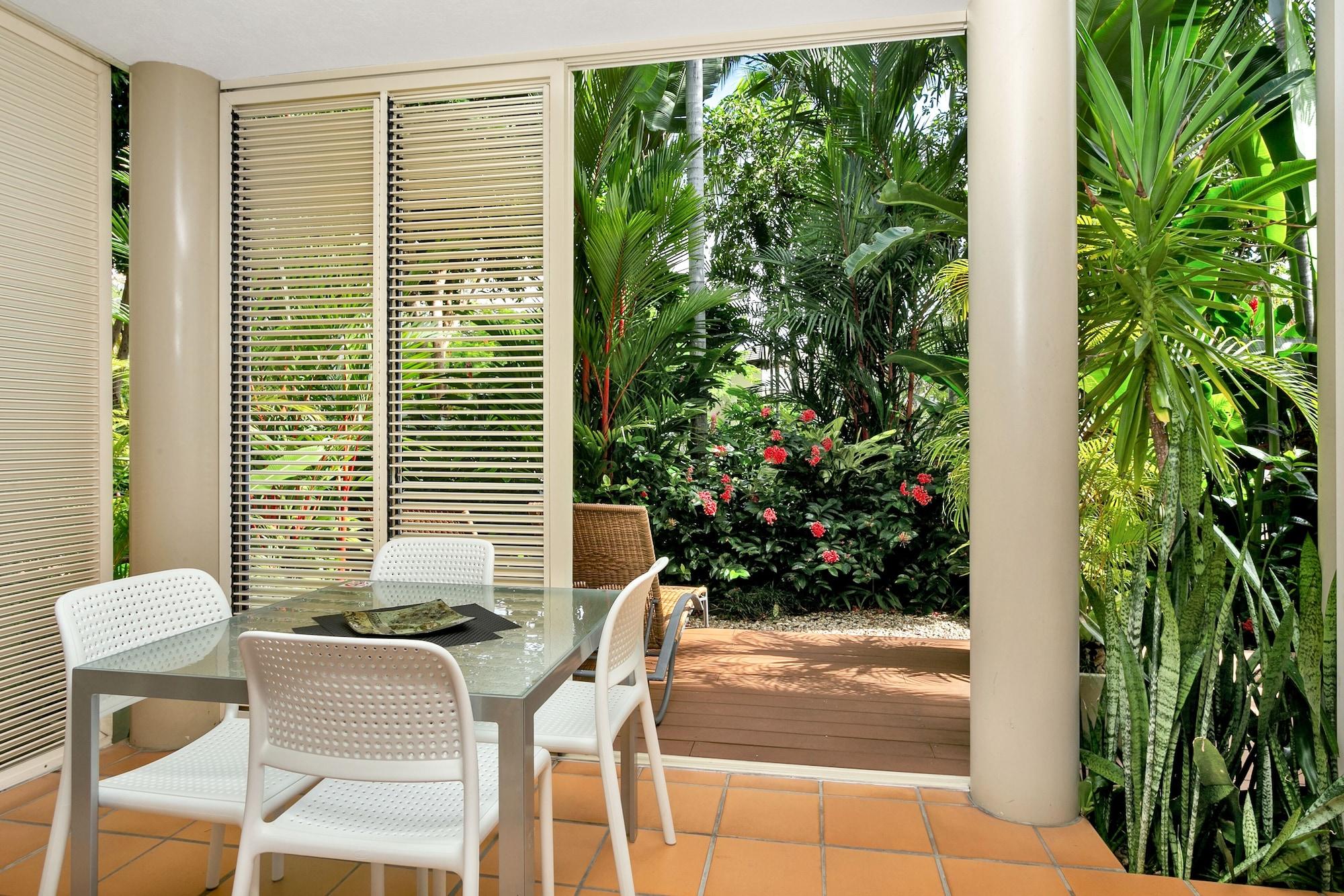 Port Douglas Apartments (Adults Only) Esterno foto