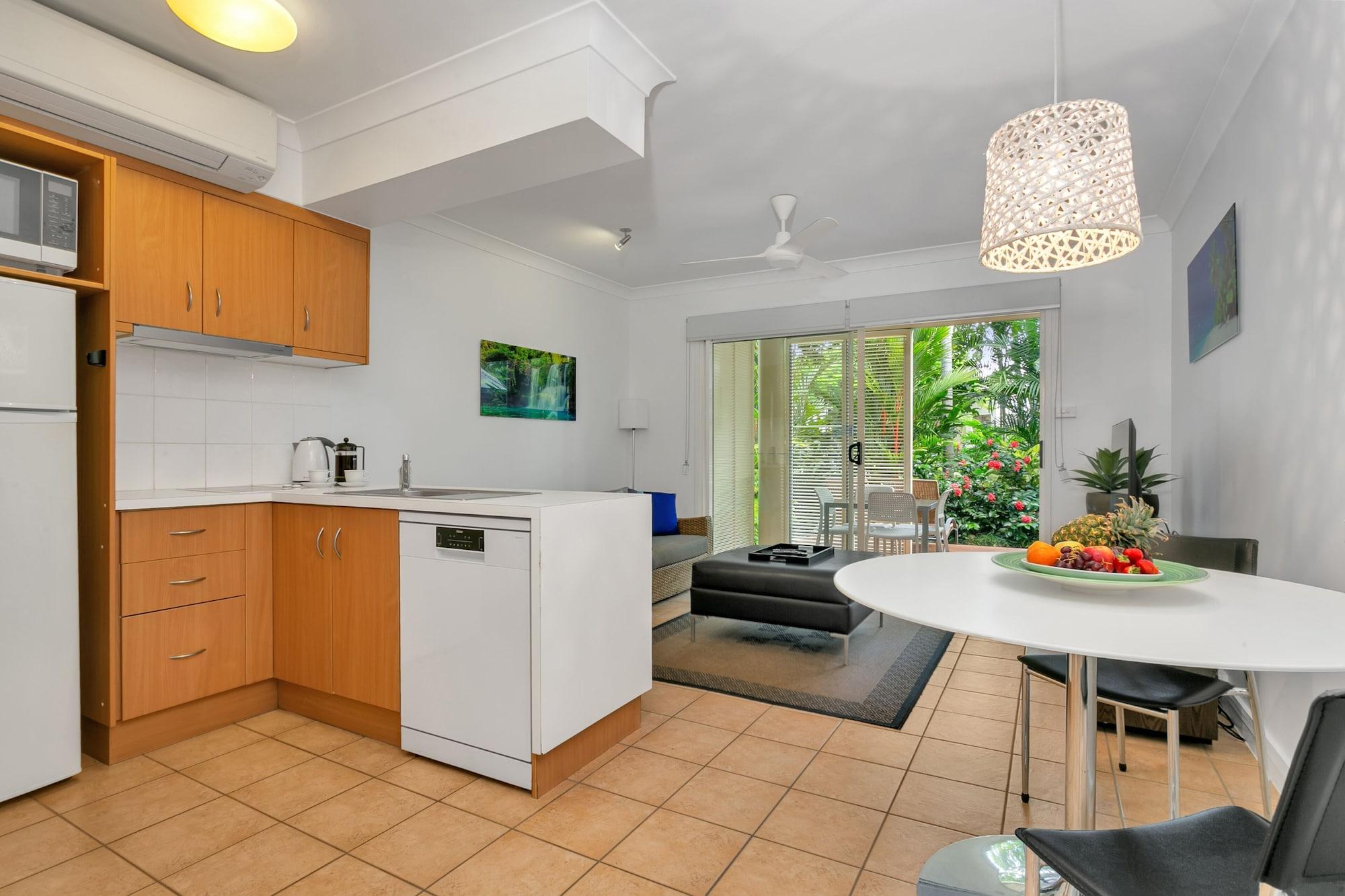 Port Douglas Apartments (Adults Only) Esterno foto