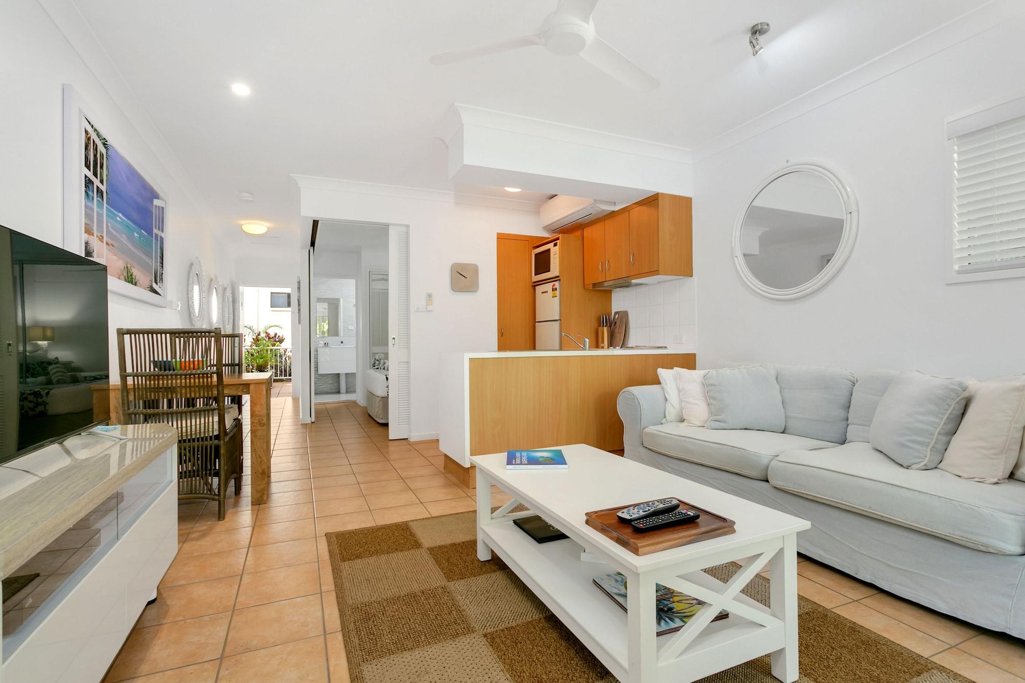 Port Douglas Apartments (Adults Only) Esterno foto