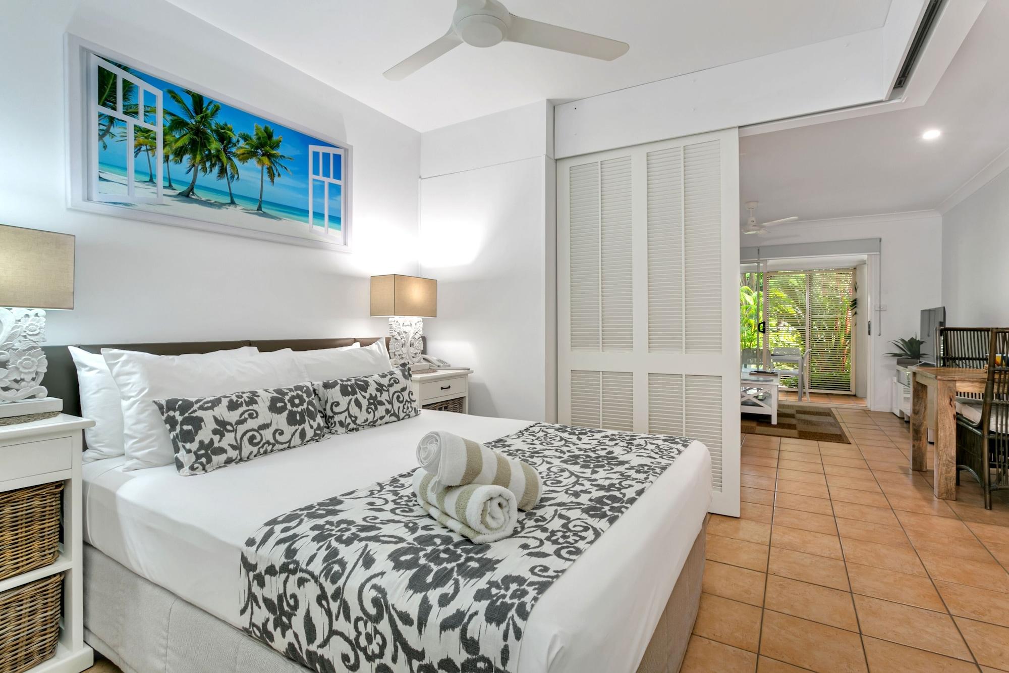 Port Douglas Apartments (Adults Only) Esterno foto